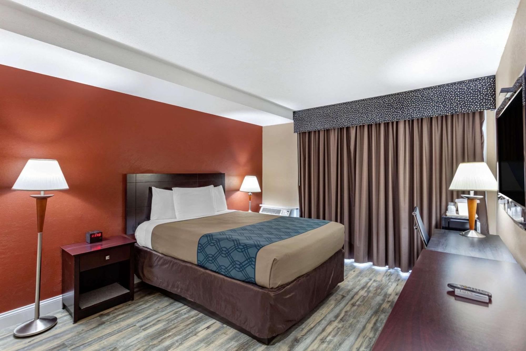 Econo Lodge Inn & Suites Old Saybrook - Westbrook Экстерьер фото