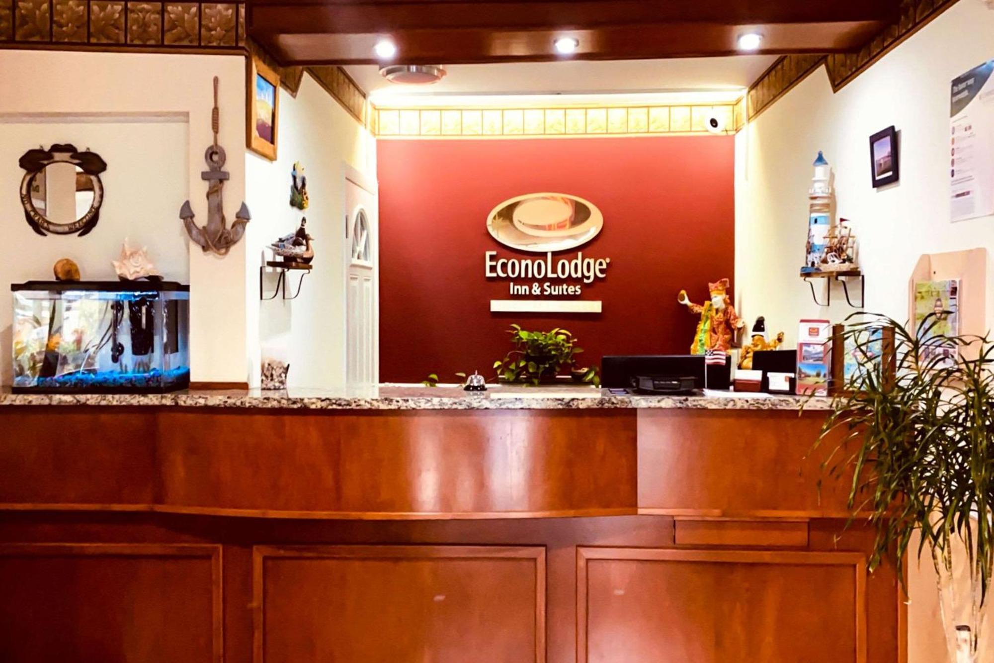 Econo Lodge Inn & Suites Old Saybrook - Westbrook Экстерьер фото